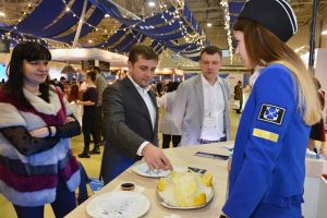 Глава Росрыболовства объяснил, почему рыба еще долго не будет дешевой