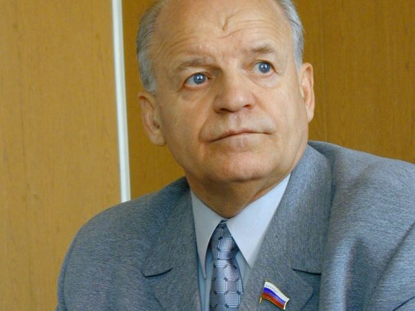 "Конкурент" |  «Плачу, когда вижу чужую боль, страдания»