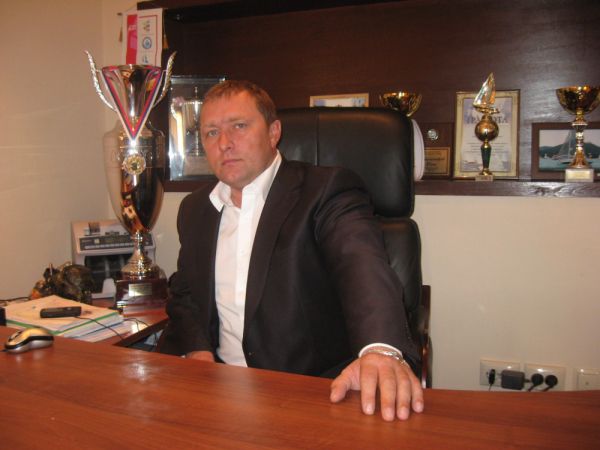 "Конкурент" |  «Сколько ни расширяй, пробки во Владивостоке все равно будут»