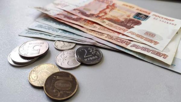 primpress.ru |  Просто списали со счета. По деньгам россиян нанесли новый удар