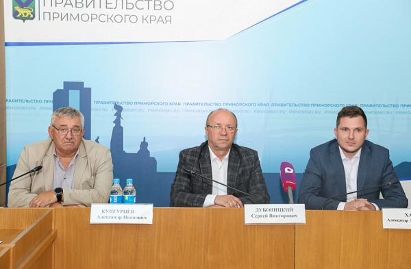 фото: primorsky.ru |  В Приморье тысячи вчерашних школьников смогут освоить профессию за счет государства