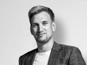 Алексей Комиссаров